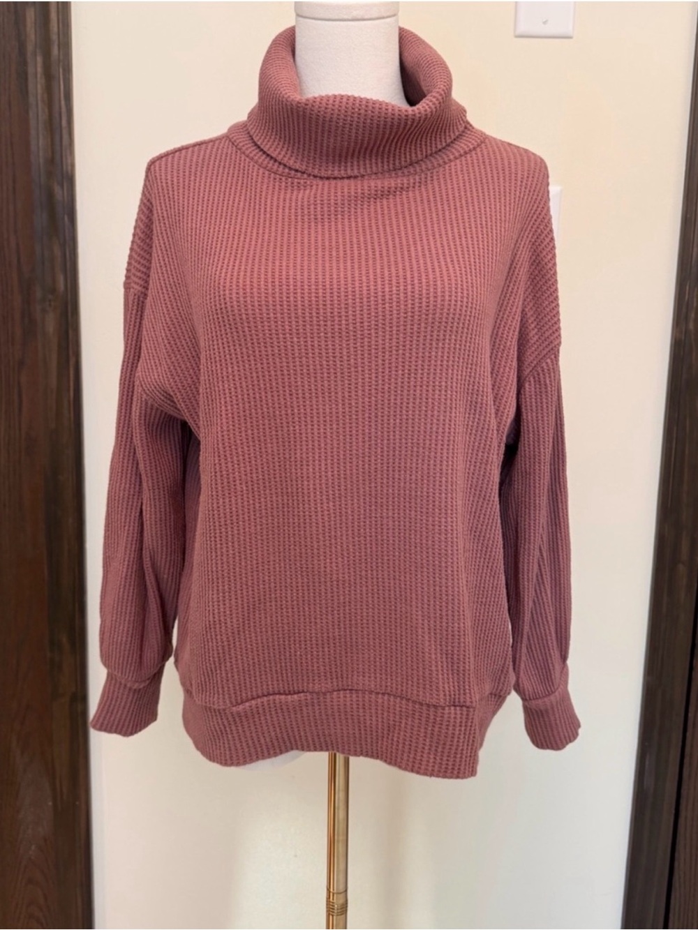 GAP Turtleneck Waffle Knit Sweater - Mauve Pink